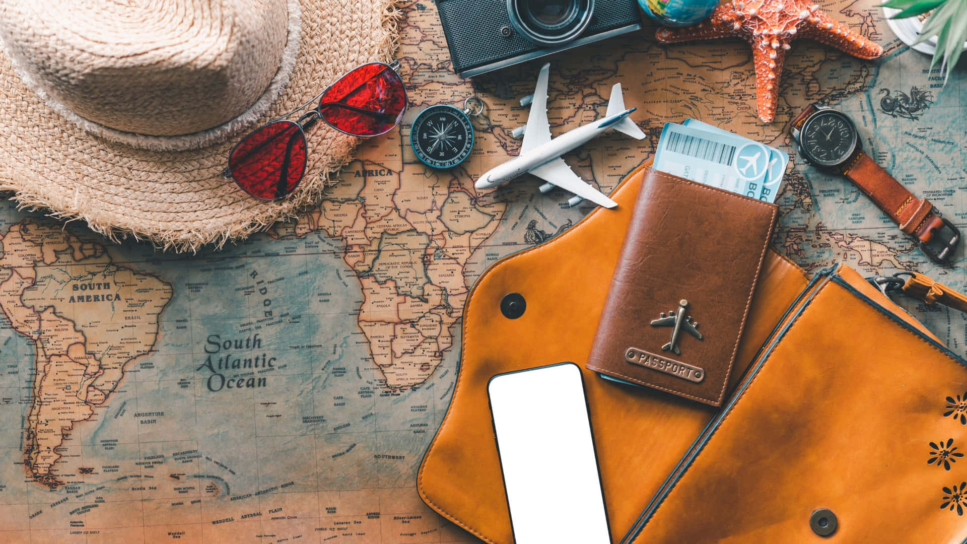 Travel agent booking Airbnb alternative platforms