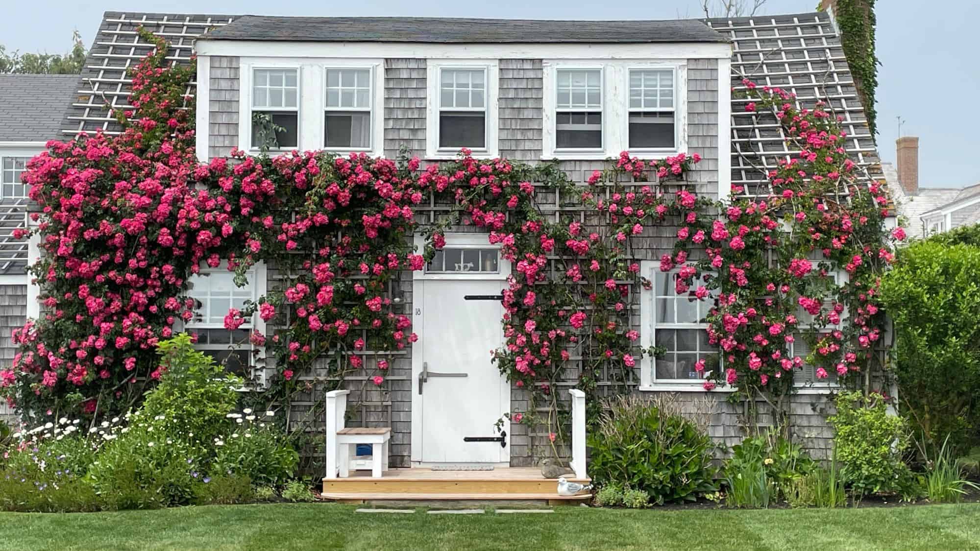 13 Colorful Spring Towns That Feel Like Storybook Magic