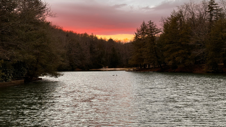 Hidden gem between Pittsburgh and DC: Pennsylvania’s scenic lake-view state park for camping