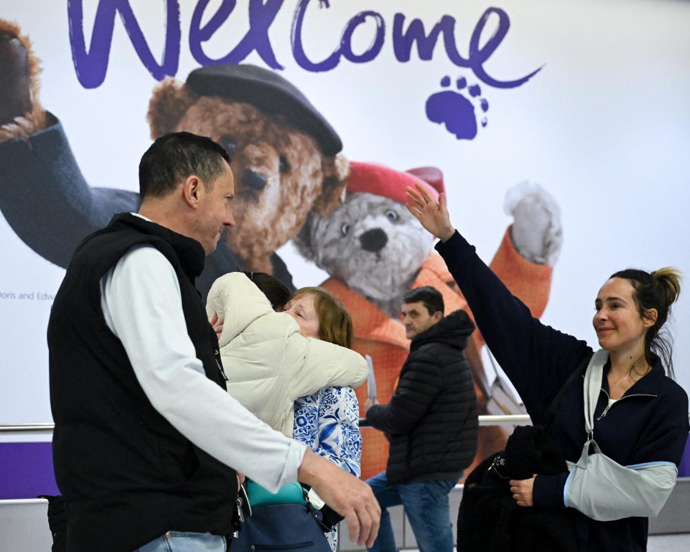 Airline Groundings Reveal Global Travel’s Gulf Dependence